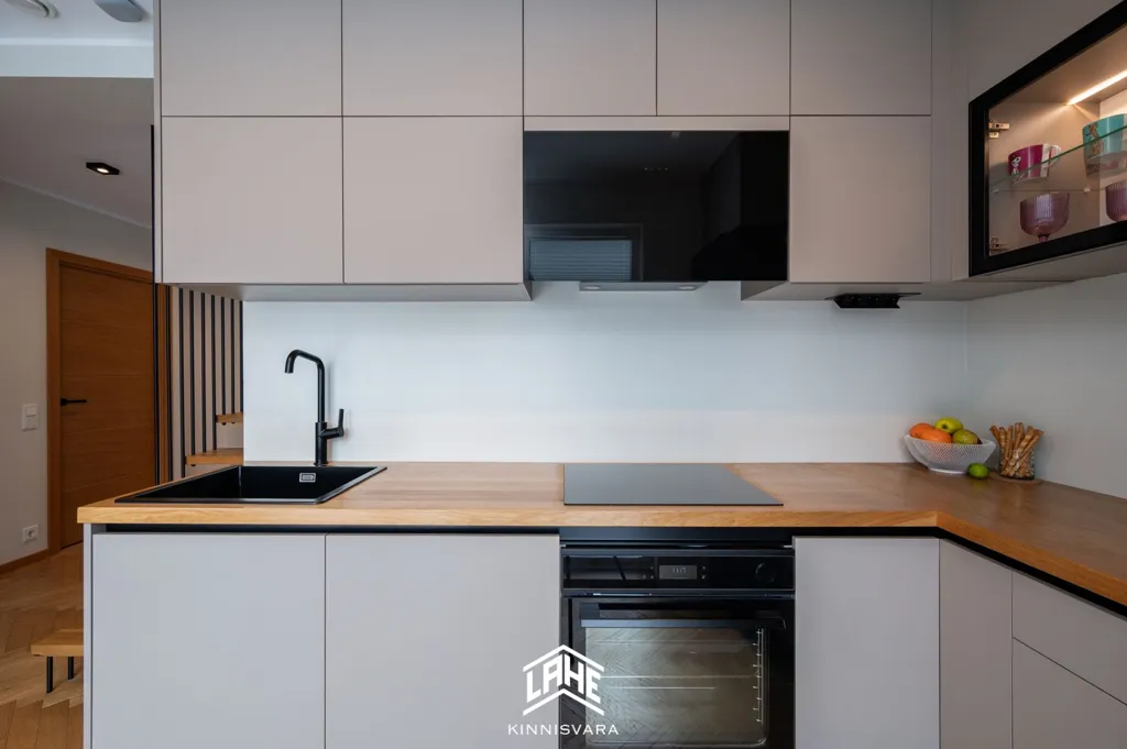 Köök - 5-Bedroom Apartment with Balcony in Tartu