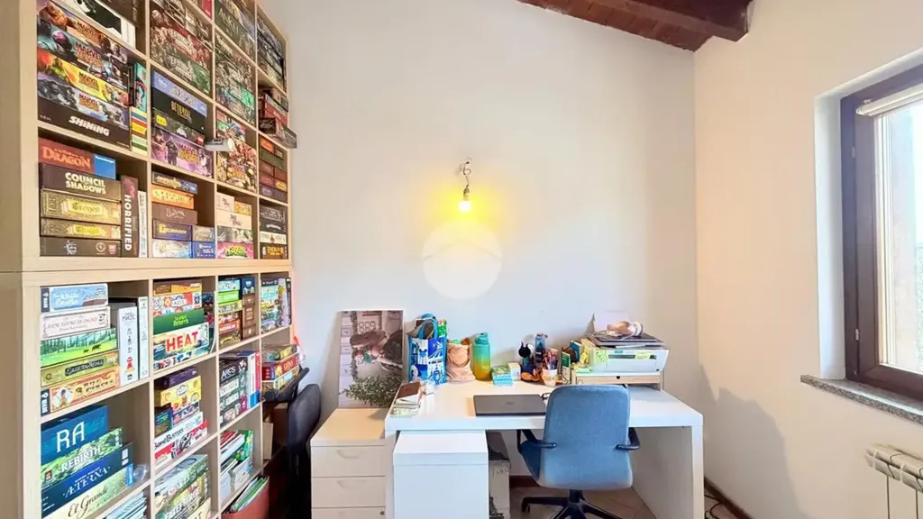 Bureau - Terraced Villa with Private Garden in Mairano