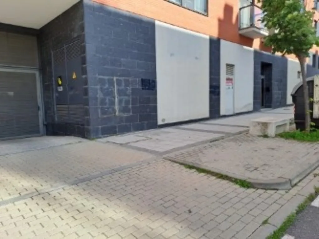 Extérieur - Commercial Space near Segovia Centre