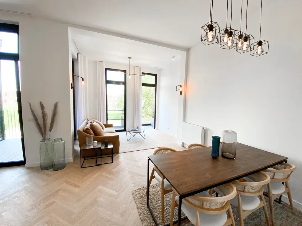 Salle à manger - Appartement Luxe avec Terrasse à Burcht