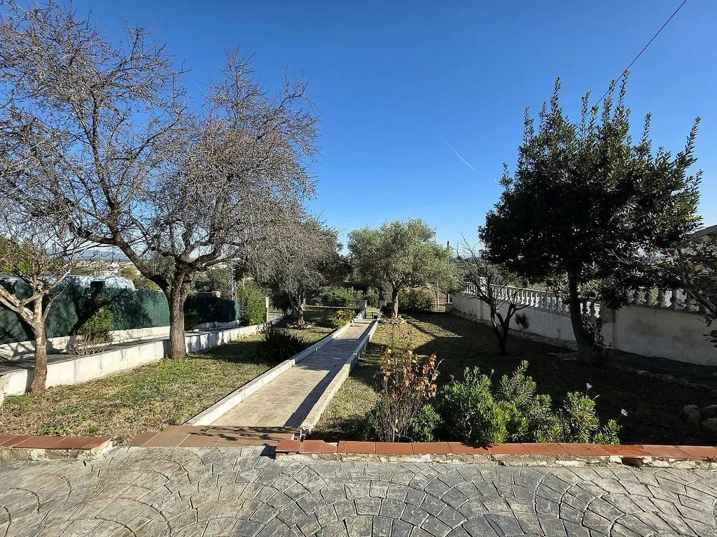 Garden - Chalet with Pool in Albinyana, Tarragona