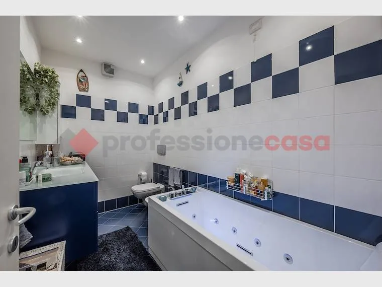 Bagni - Modern 3-Bedroom Apartment in Buccinasco