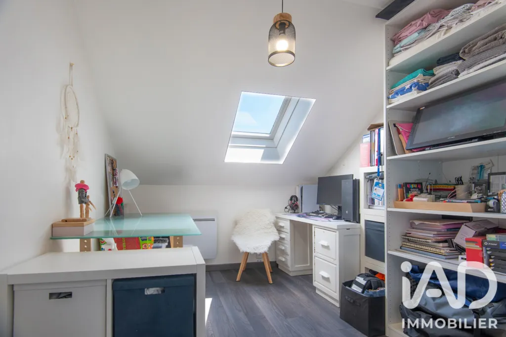 Toad - Charming Loft with Exposed Beams in Yutz