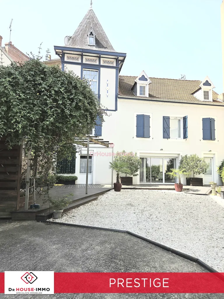 Extérieur - Villa Typique avec Jardin à Vichy Centre