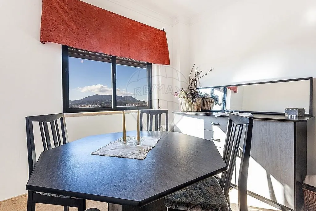 Söögituba - Luxury Duplex Flat in Sintra