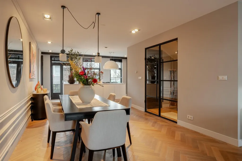 Salle à manger - Renovated Apartment with Park View in Amsterdam