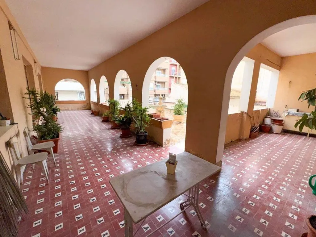 Jardin - Luxury Apartment Complex with Development Potential in Crevillent