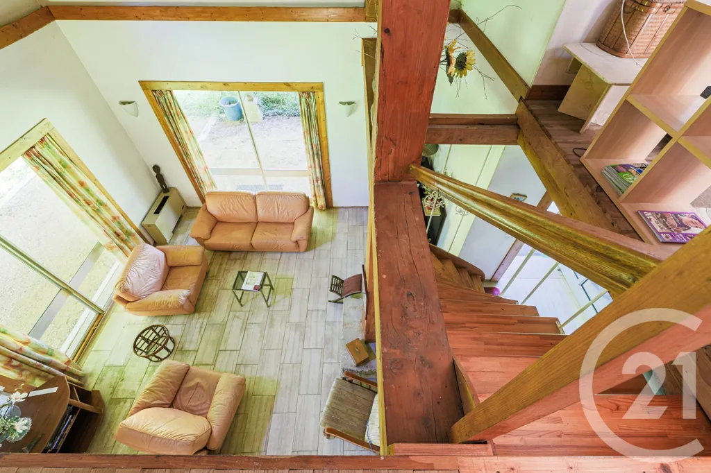 Living Room - 5-Piece House with Garden in Tullins