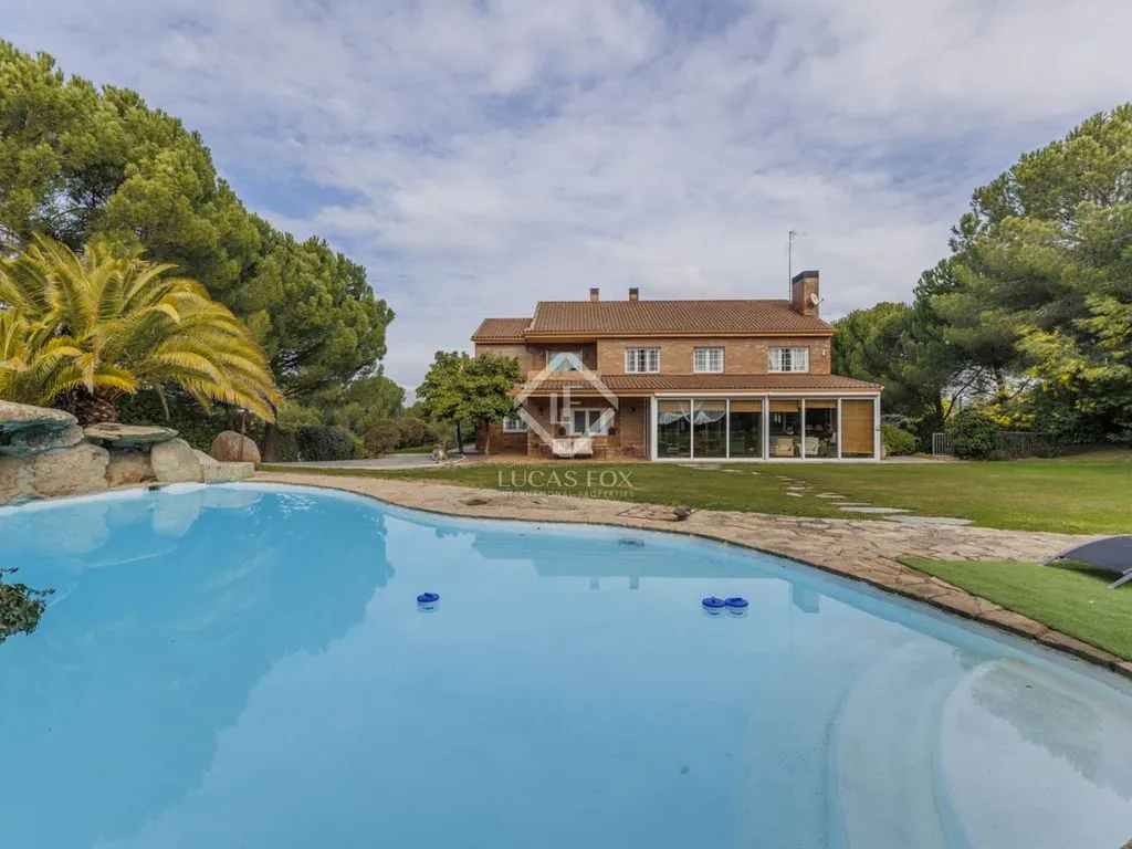 Bassein - Luxury Villa with Pool in Boadilla del Monte
