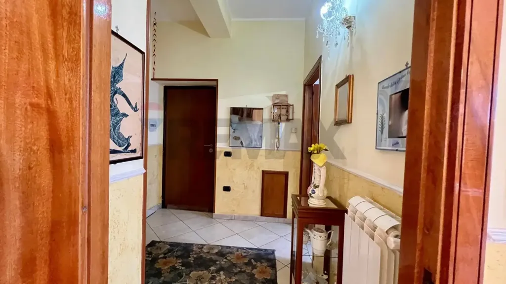 hallway_entrance