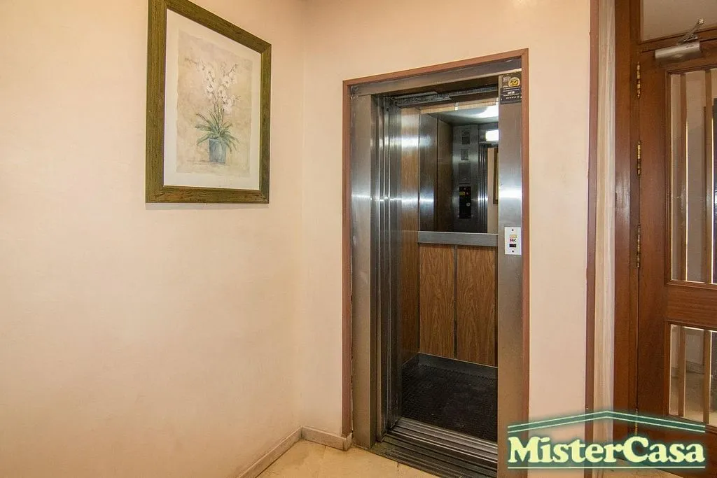 hallway_entrance