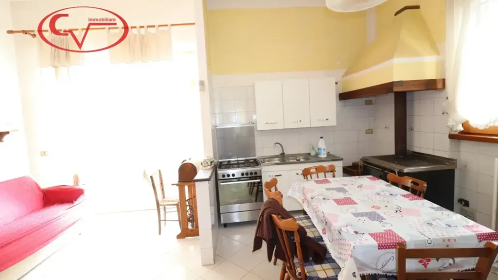Salle à manger - Trifamiliare Villa with Garden in Montevarchi