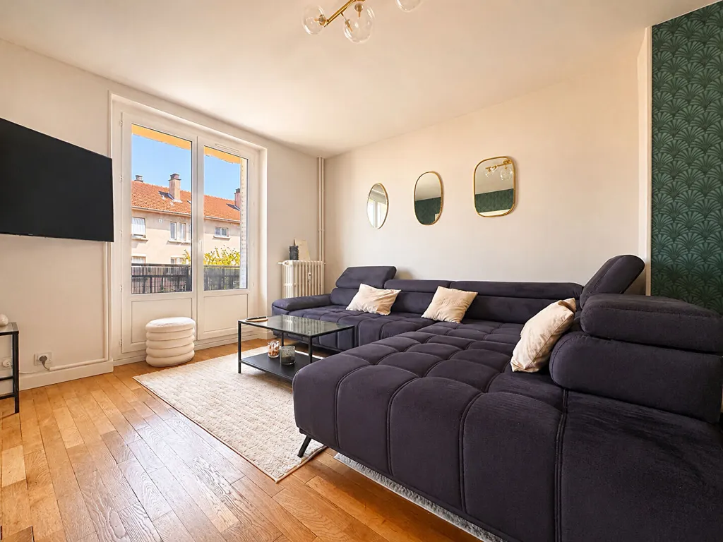 Soggiorno - Traversant Apartment with Balcony in Dijon