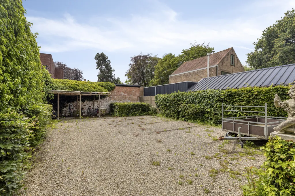 Giardino - Commercial Property with Student Studios in Sint-Andries