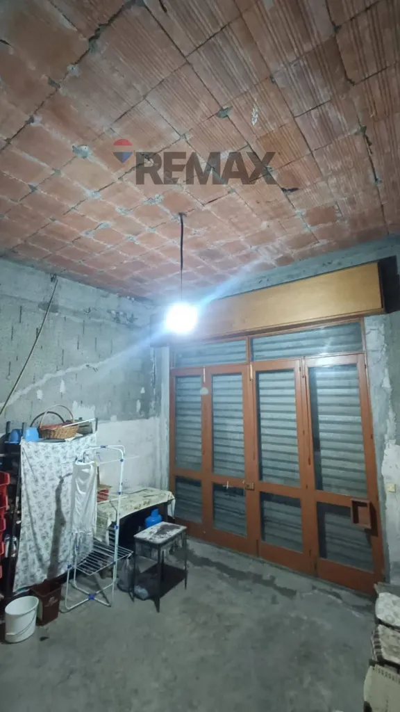Garage - Villa with Edificabile Land in Moio Alcantara