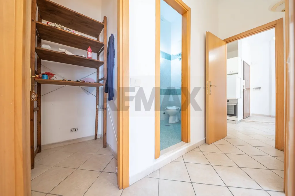 Bathrooms - Bright Apartment with Terrace in Tor Sapienza