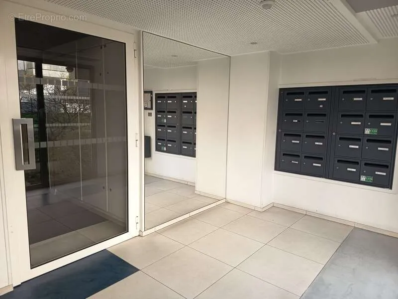 Esik - 3-Bed Apartment with Terrace in Rapie