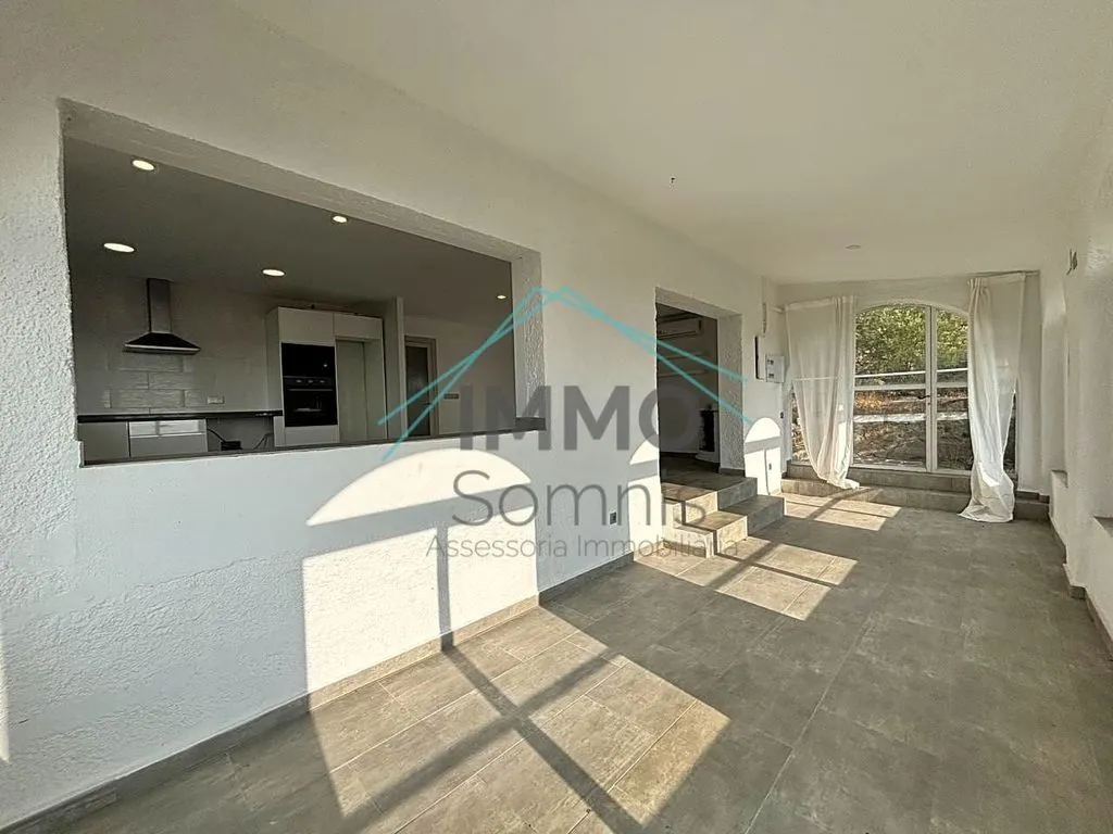 Séjour - Renovated Villa with Views in Roses