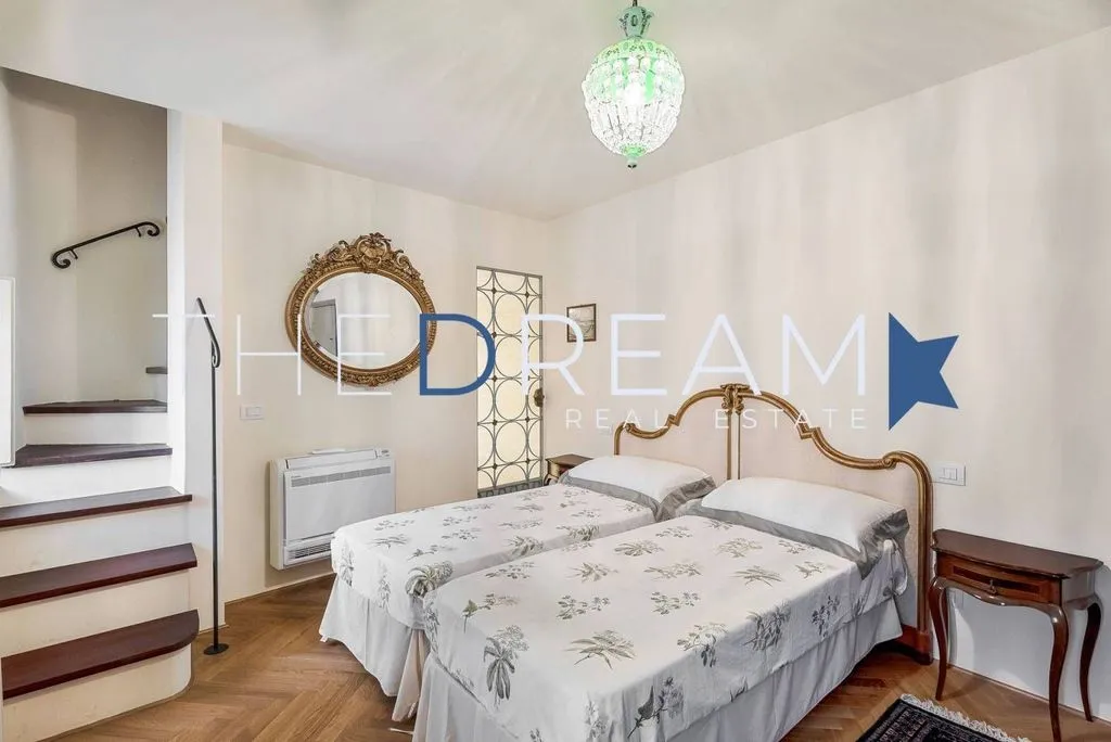 Camere da letto - 5-Bedroom Flat in Historic Building, Lucca