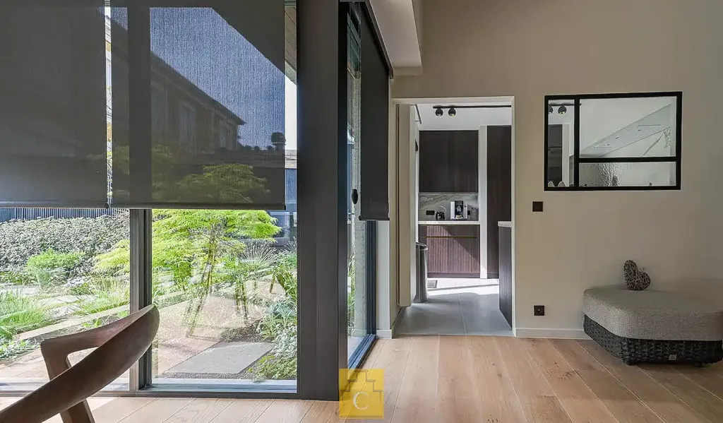 Rõdu - High-End Apartment with Private Garden in Bruges