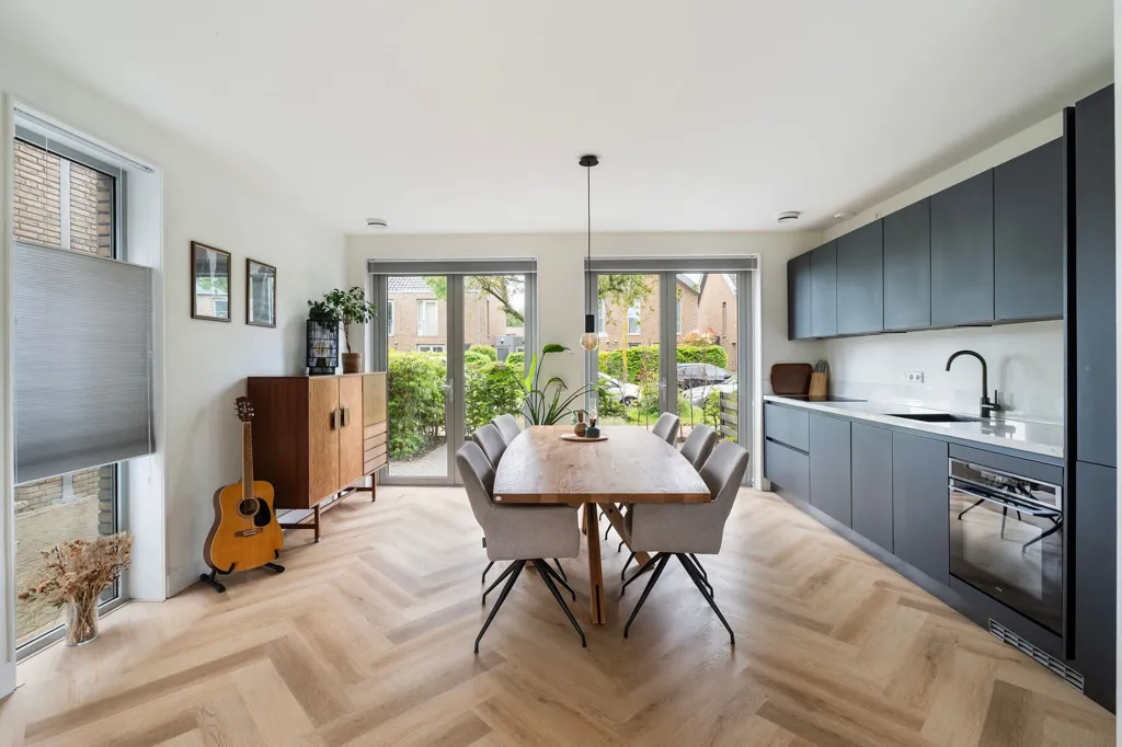 Dining Room - Modern Bungalow with Garden in Rivierenbuurt