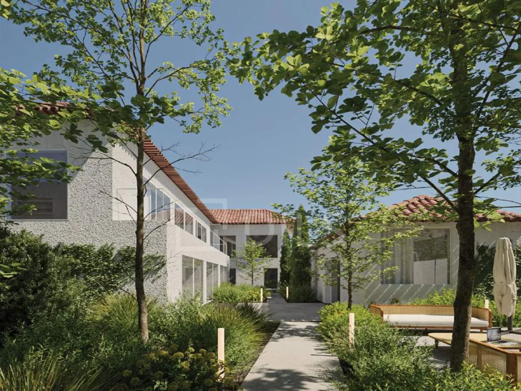 Duplex Apartment with Private Garden in Matosinhos