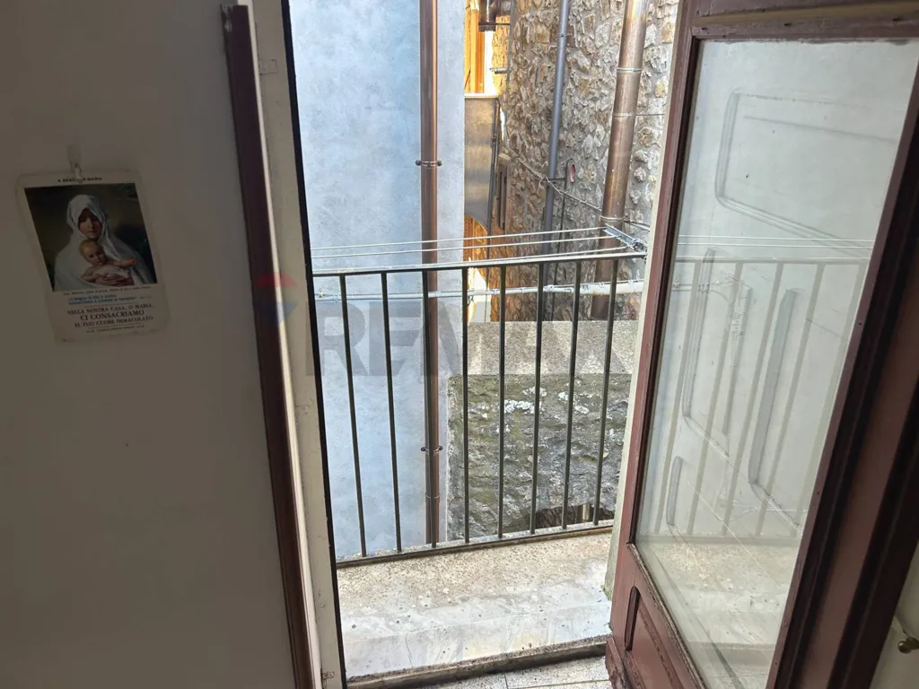 Balcon - Independent House with Balconies in Geraci Siculo