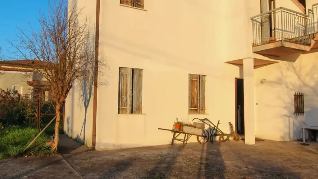 Esterno - Independent House with Workshop in Cona