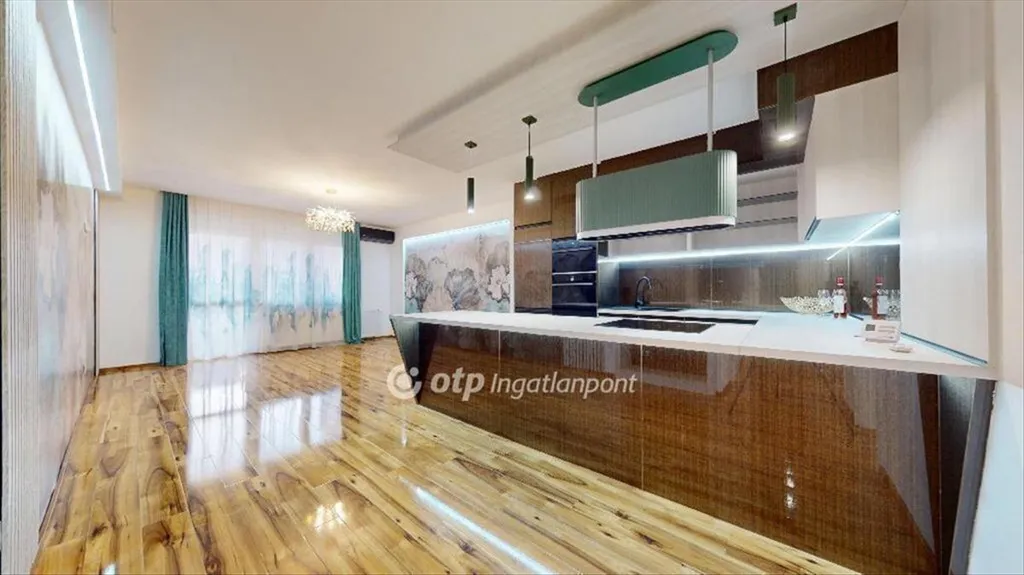 Cucina - Modernised Apartment with Balcony in Miskolc Centre