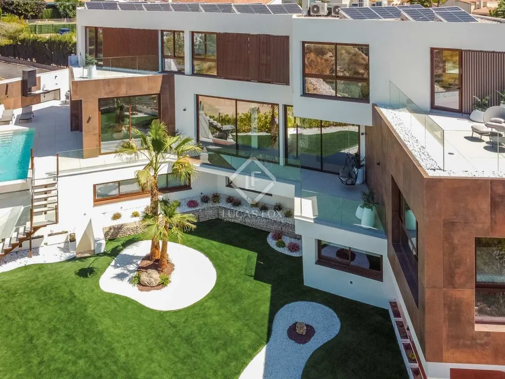 Aerial - Luxury Villa with Sea View in La Nucía