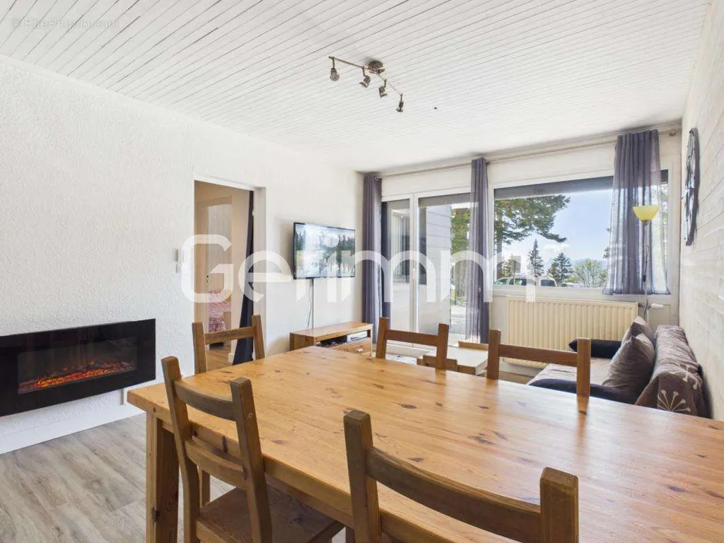 Salle à manger - Appartement en rez-de-chaussée avec terrasse à Chamrousse