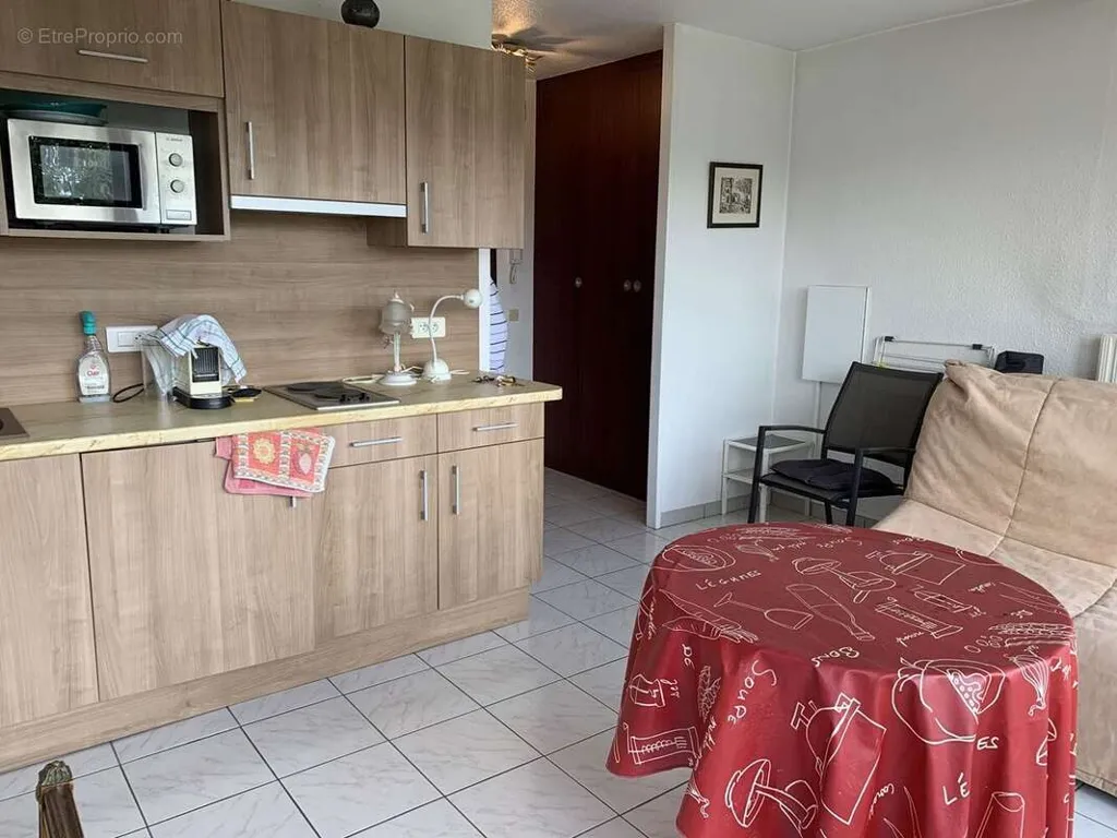 Cucina - Studio with Balcony in Mandelieu-La-Napoule