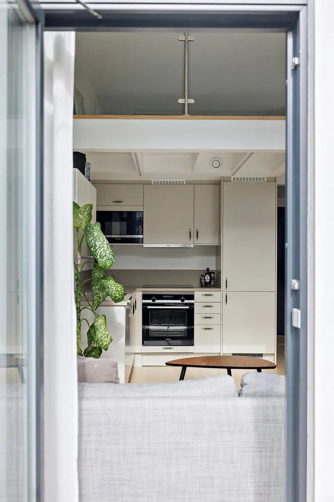 Séjour - Modernised Atelier Flat with Loft in Södervägen