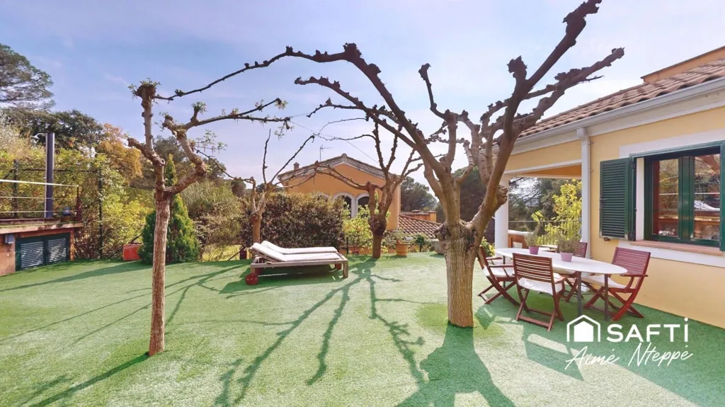 Jardin - Luxury Villa with Pool in Golf District, Girona