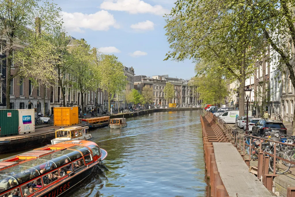 2-toaline korter asukohas Amsterdam