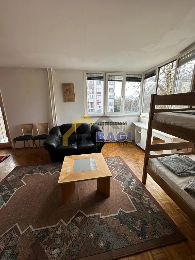 Soggiorno - Apartment with Central Heating in Travno, Zagreb
