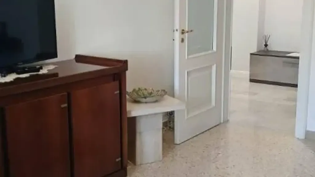 Esik - Fully Rented Apartment with Balconies in Carmagnola