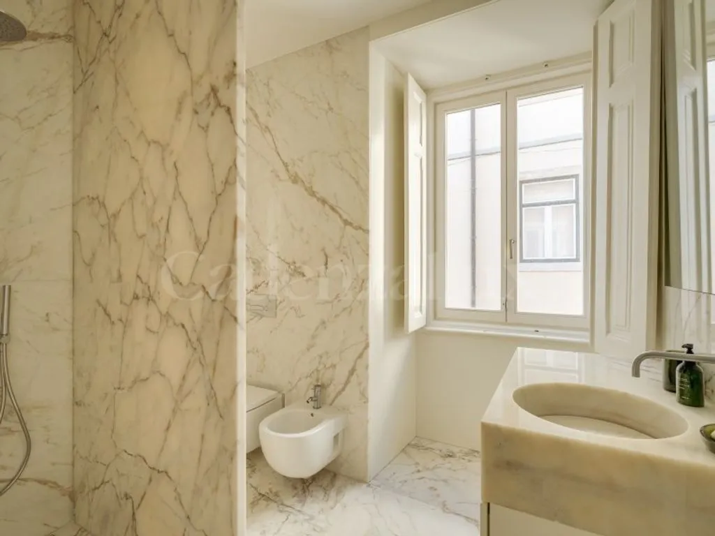 Vannitoad - Luxury Flat with Private Pool in Lisbon