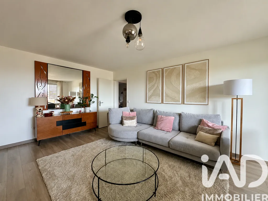 Elutuba - Modern Apartment with Park View in Valenton
