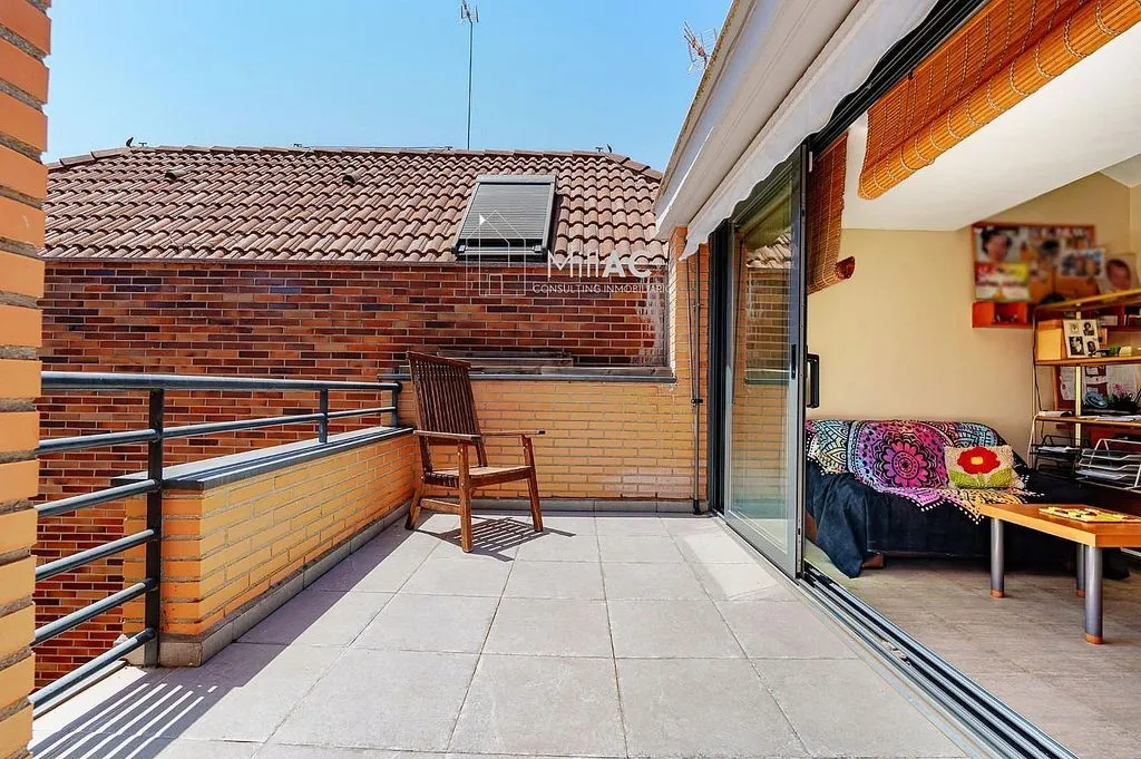 Rõdu - Architectural Chalet with Pool in Peñagrande
