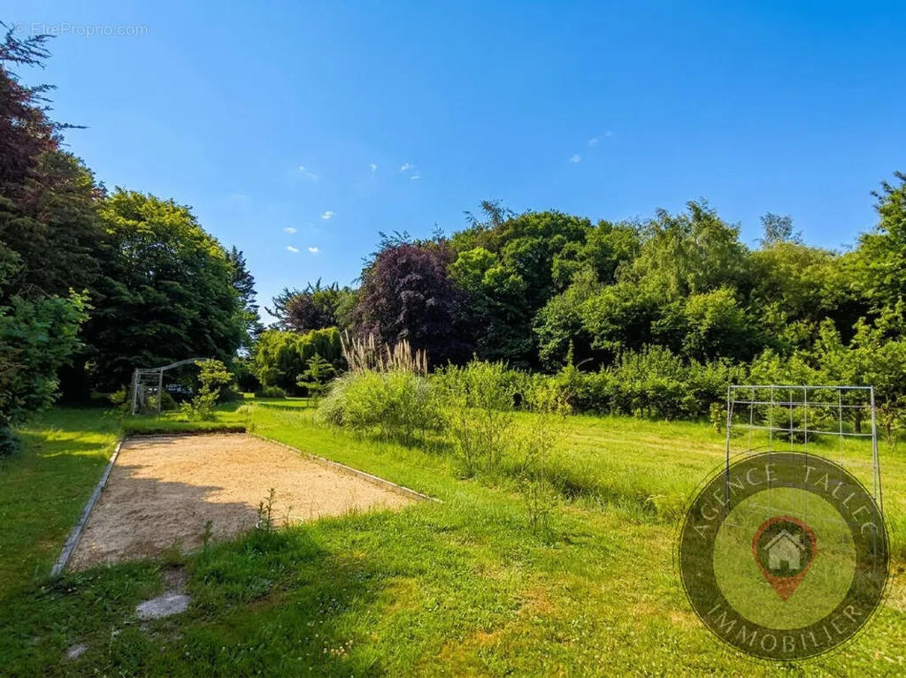 Giardino - Leisure Plot with Orchard near Dinan