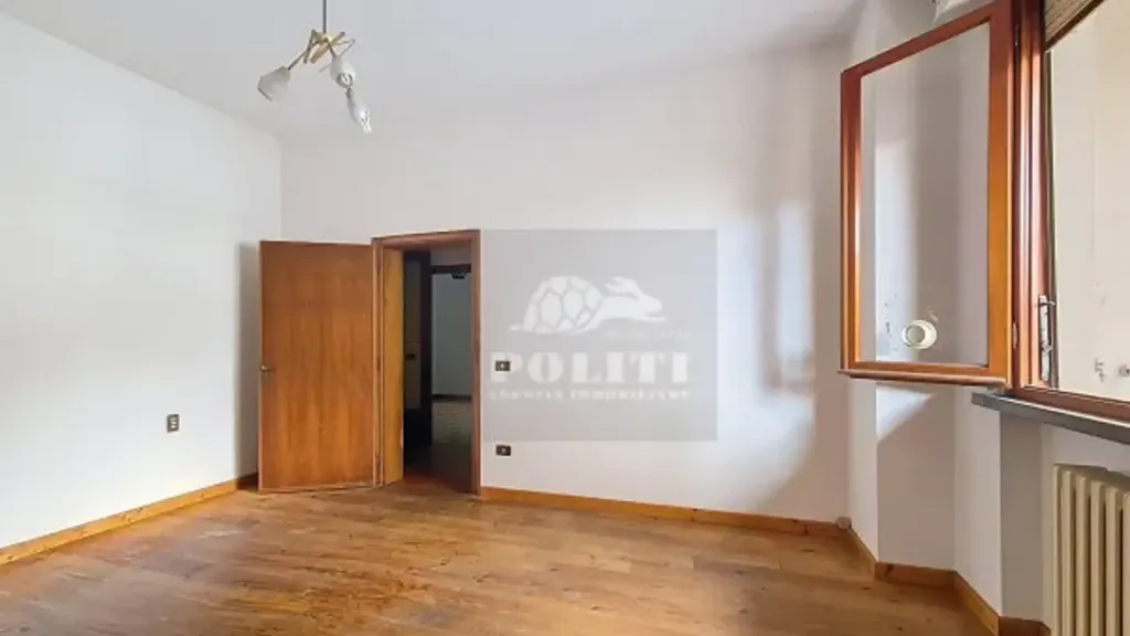 Apartment with Private Garden in Empoli