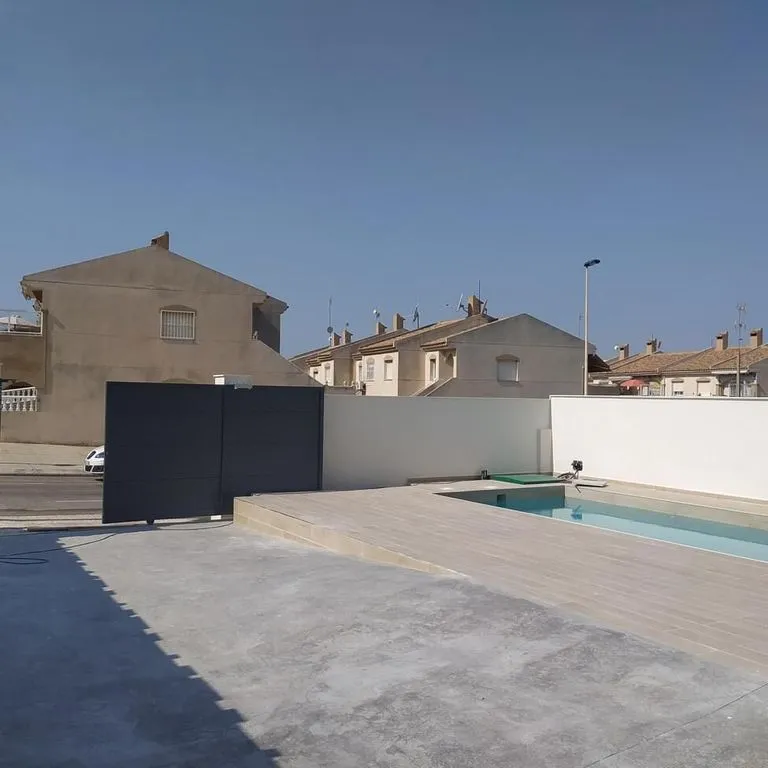 Piscina - Luxury Villa with Pool in Torrevieja