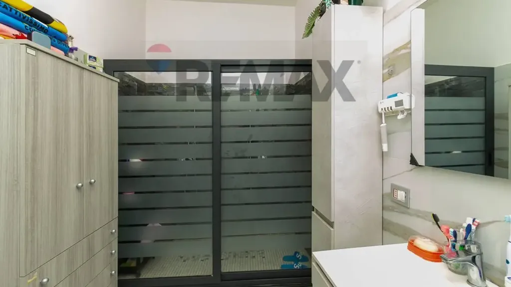 Salles de bain - Corner Apartment with Balcony in Catania Centre
