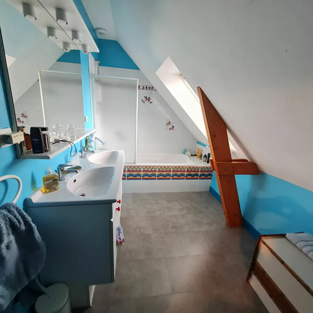 Bagni - Architectural House with Garden in Cintre