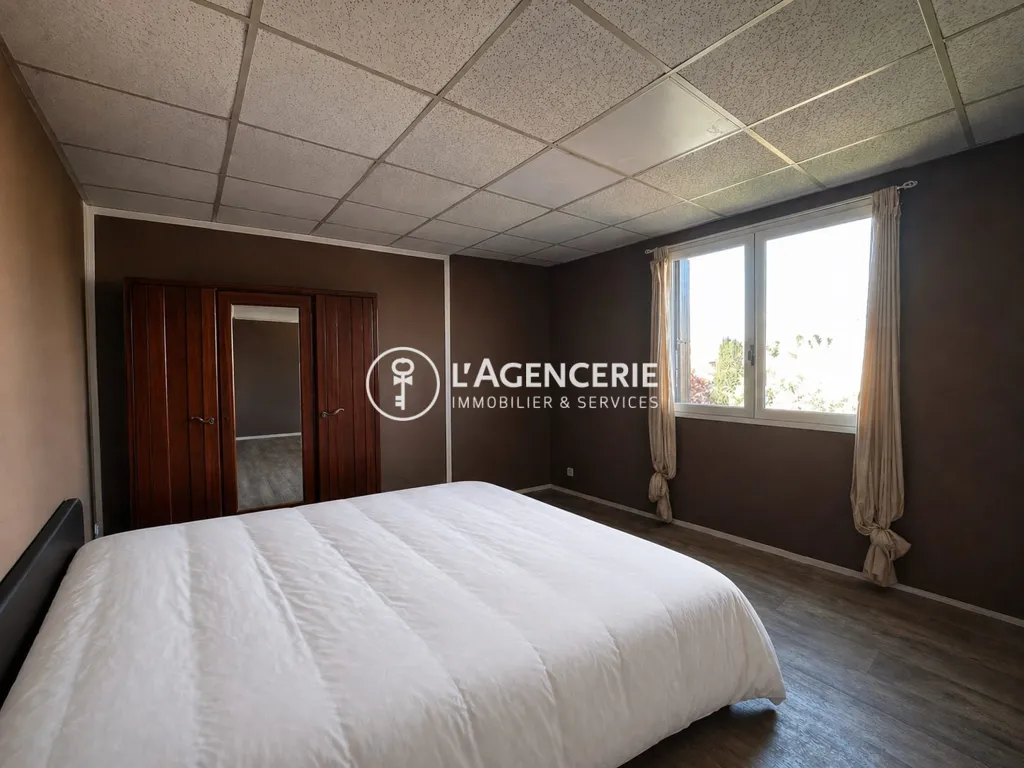 Bedrooms - T2 Apartment with Parking in Albi