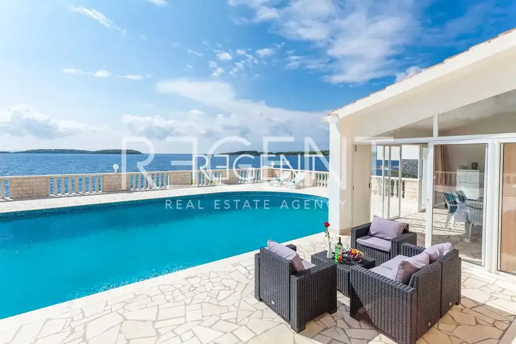 Piscine - Stone Villa with Sea View on Korčula Island