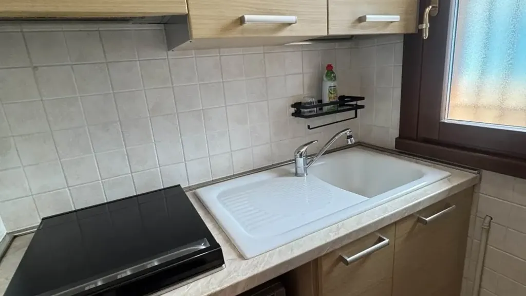 Cuisine - 2-Bedroom Apartment with Balcony in Milan