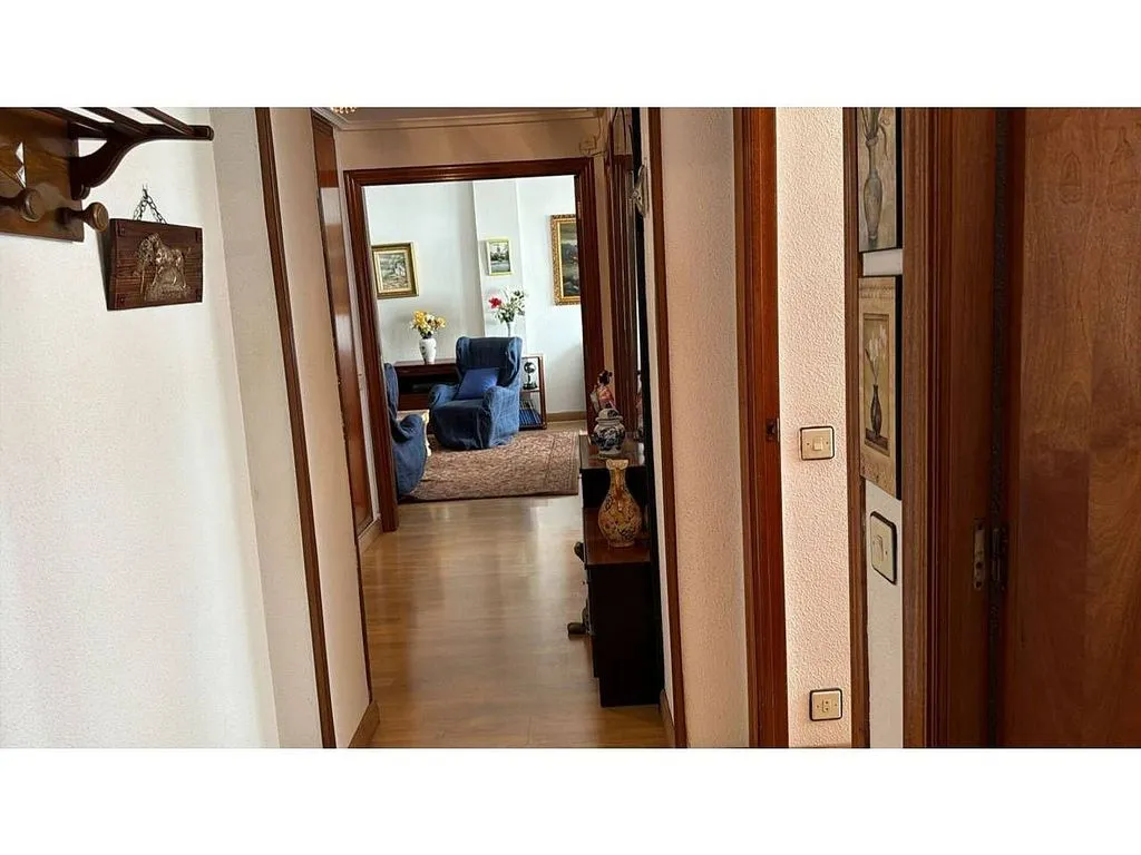 Entrée - 2-Bedroom Apartment with Balcony in Logroño