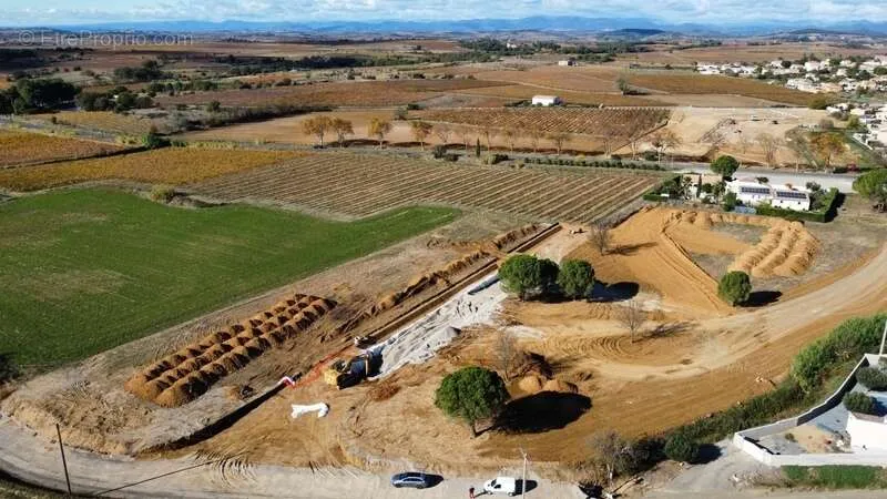 Vue aérienne - Terrain Viabilisé pour Activité Artisanale à Alignan-du-Vent